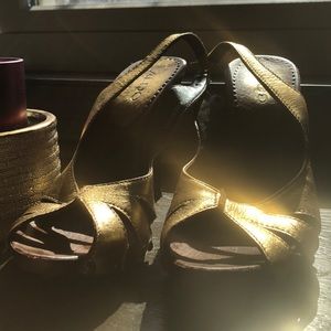 Aldo open toe heel gold metallic Italian leather